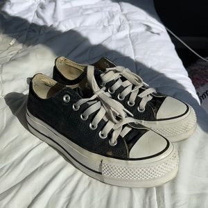 Platform converse sneakers